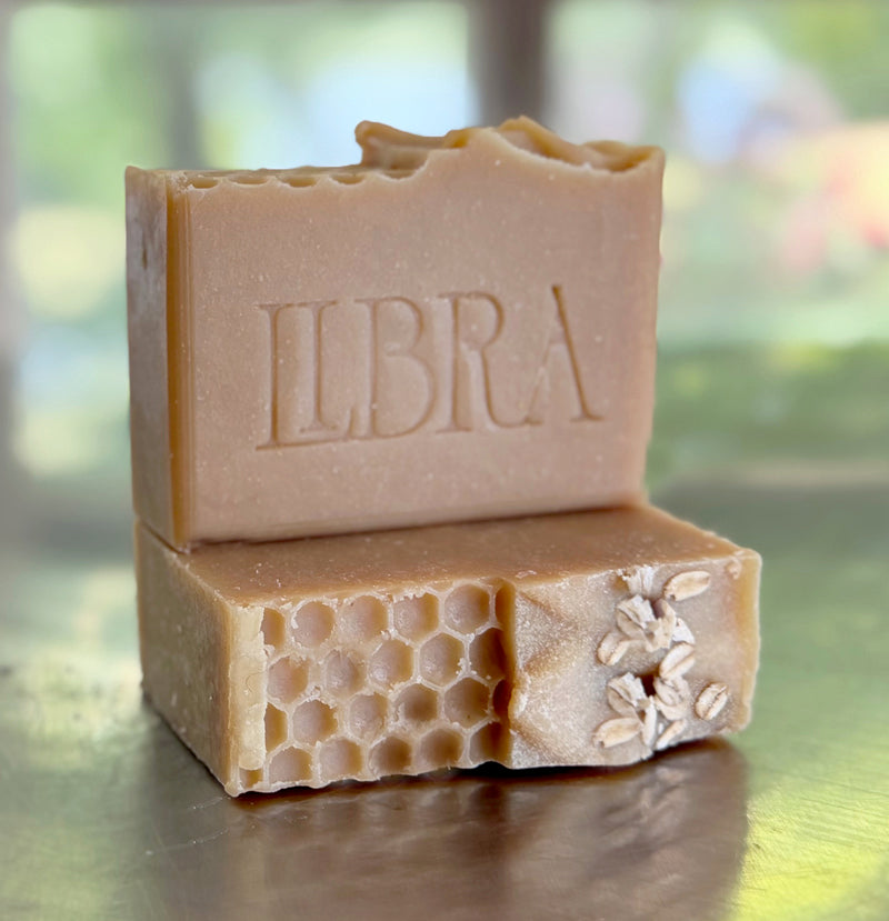 OATMEAL & HONEY  - Goat Milk Soap 5.5 oz