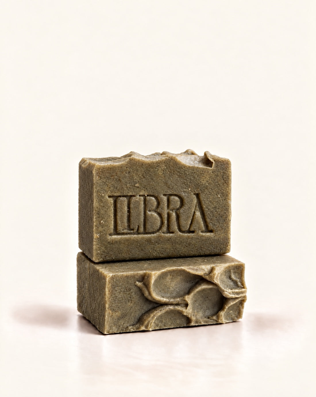 Lisière | Facial Goat Milk Soap with Nettle Leaves | Purifying • Oil-Balancing • Astringent - 5.5 oz